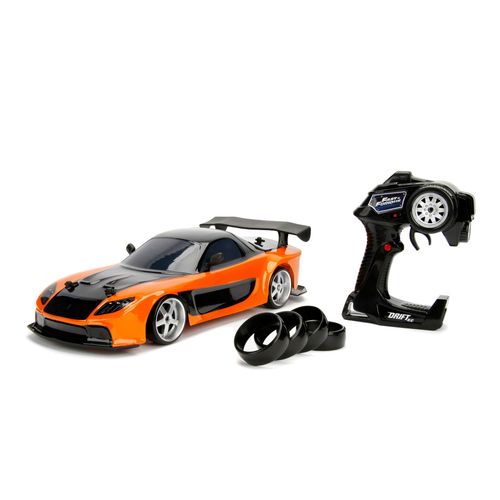 quelle voiture telecommandee drift choisir